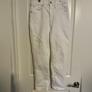 MADEWELL Classic Straight Jean in Tile White. Size 27